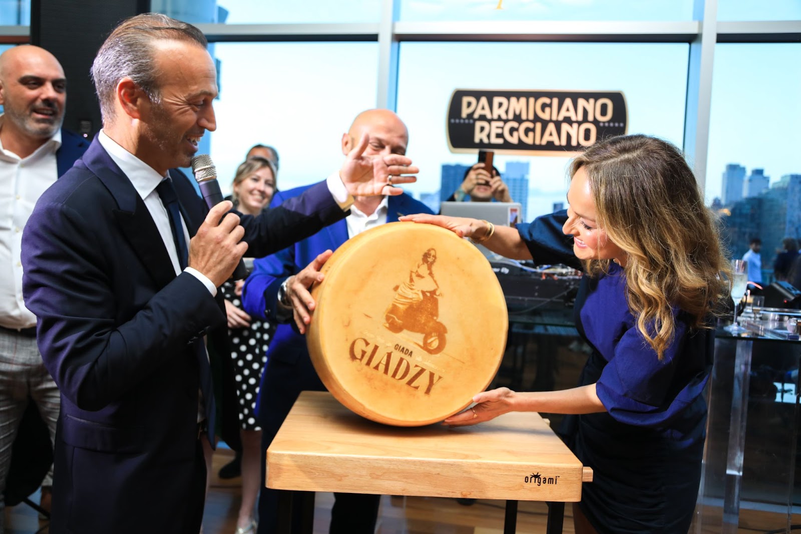 Parmigiano Reggiano Consortium Unveils New Marketing Campaign