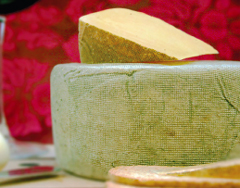 Mariposa Dairy Takes Two Top Honors at British Empire Cheese Competition